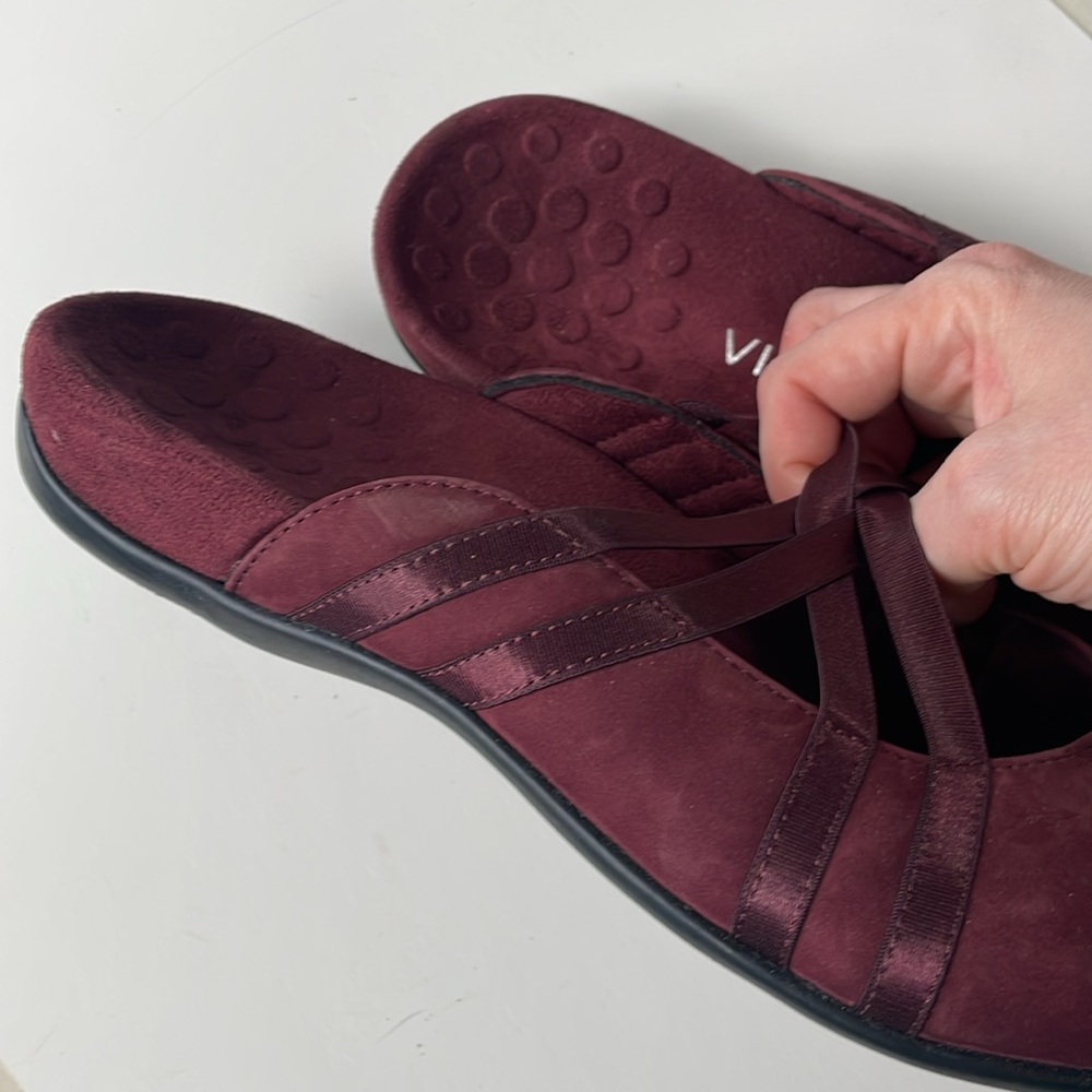 Vionic Rest Claire Suede Slip On Orthaheel Mule Clog Shoe 9 Maroon - Picture 5 of 8